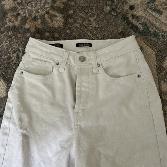 white ripped jeans - Picture 2 of 4